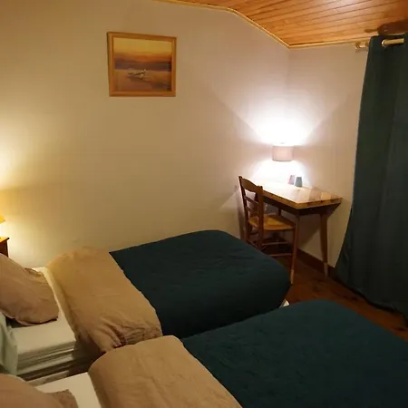 D'hotes Kerioret Izella